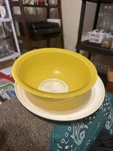Ciotole di Miscelazione Pyrex Vintage Giallo Vetro Trasparente Fondo Misure 1,5 L - Foto 1 di 13