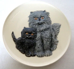 Plato Cats Goebel 1976 2da Edición Serie Madres Pintado a Mano Gatitos Gatitos 7.5" - Imagen 1 de 8