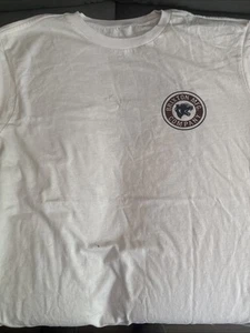 Men’s Brixton Mfg Company Shirt Sz M White Indian Head Logo Short Sleeve NWT - Picture 1 of 4