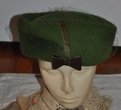 Sombrero de montar Steampunk victoriano verde para dama con pasador de sombrero Foto 1 de 4