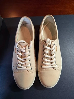 Zapatilla Tenis Ecco Vainilla Metalizada Mujer 39, Nueva en Caja Foto 1 de 4