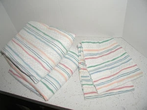Juego de sábanas 4 piezas Stevens Westpoint blanco azul rosa verde rayas COMPLETO 9" bolsillo profundo - Imagen 1 de 2