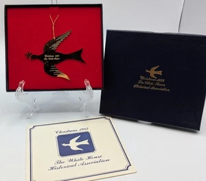 1982 White House Historical Association Christmas Dove Ornament Box & Booklet - Bild 1 von 2