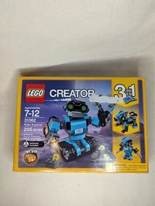 LEGO 31062 Creator Robot, With Light Brick - Picture 1 of 2