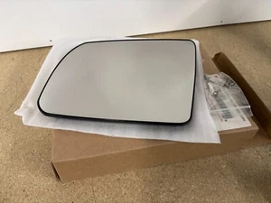 Genuine OEM Toyota 87906-0C010 Left Mirror Glass For 2007-2021 Toyota Tundra - Bild 1 von 3