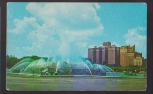 Chicago Illinois IL 1964 Fountain The Conrad Hilton Hotel Postkarte - Bild 1 von 2