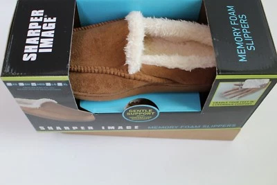 Men's Size M 8-9 Sharper Image Slippers Memory Foam Brown Slip on  NEW NIB - Image 1 of 3
