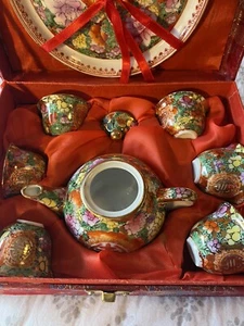 VINTAGE SMALL FLORAL DESIGN TEA SET PORCELAIN IN SILK BOX - Picture 1 of 11