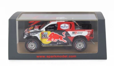 MODELLINO AUTO 1:43 SPARK TOYOTA HILUX RED BULL WINNER RALLY DAKAR 2022 DIE CAST - Immagine 1 di 4