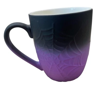 Taza telarañas y calderos telaraña púrpura negro ombré sensación suave Halloween Foto 1 de 4