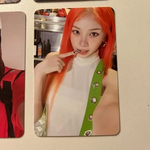 Álbum de tarjetas fotográficas CHAEWON LE SSERAFIM [SPAGETTI] oficial  - Imagen 1 de 2
