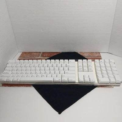 Teclado mecánico blanco Apple A1016 M9270LL/A inalámbrico Bluetooth Foto 1 de 4