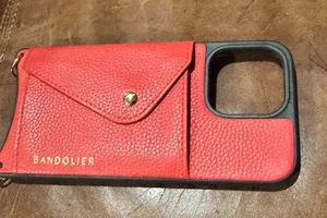 Custodia Bandolier pelle rossa ciottoli Hailey oro iphone 15 pro max senza cinturino - Foto 1 di 7
