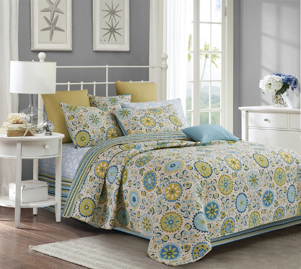 Latifa 3 Piece King Size Quilt Set Blanket w/ 2 Matching Shams Pillow Cases Blue - Image 1 of 1