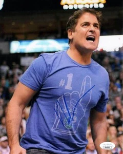 Mark Cuban signed Autogramm 8x10 Foto - Dallas Mavericks Billionaire mit JSA COA - Bild 1 von 2