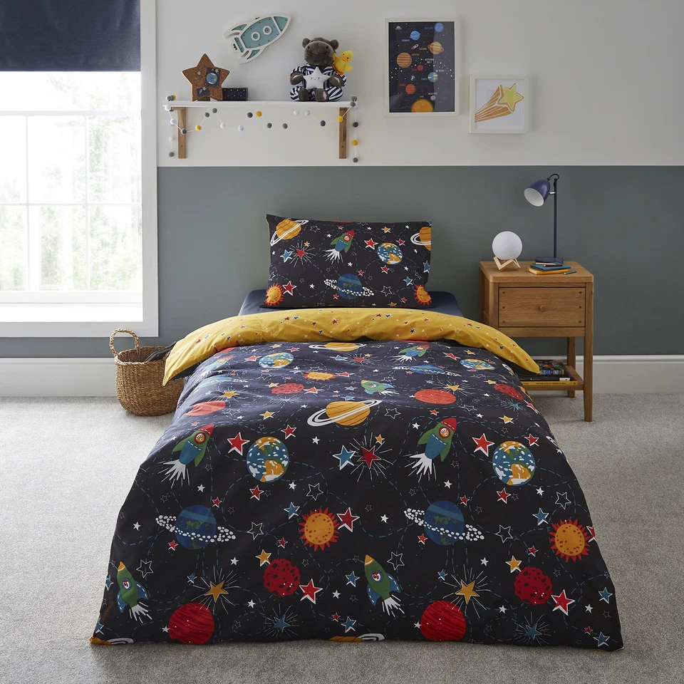 Silentnight Healthy Growth Duvet Set for Kids Space Rainbow Breathable Soft - Image 1 of 4