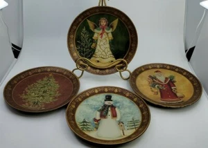 Collectible Christmas Decorative Plates Made In China Set of 4/ 8.25" Great Used - Picture 1 of 9