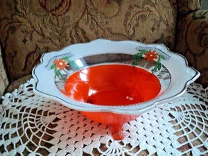 Orange und Floral handbemalt Glas Herzstück Schüssel 11" x 4 1/2" 3 Fuß - Bild 1 von 7