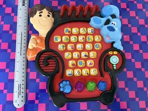 Blues Clues & You ABC & Word Discovery Toy Game - Picture 1 of 3