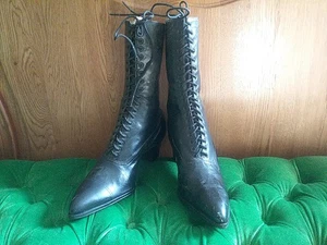 Antique LadiesVictorian Edwardian Black Lace Up Leather Boots Hamilton Brown 10 - Picture 1 of 8