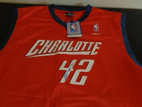 SEAN MAY Charlotte BOBCATS Reebok SIGNED Replica XL Jersey NC TARHEELS New NBA Cover