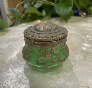 Antyk 19C Francuski JADEIT Opalin Szklany stół Umywalka Pudełko SŁOIK Ormolu Mosiądz Brąz - Zdjęcie 1 z 16