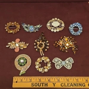 Vintage Brooch Lot Rhinestone Jewelry Lot Of 10 LotAA - Picture 1 of 12