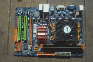 BIOSTAR MAINBOARD FOR AMD PROCESSOR GF8200C M2+ - Picture 1 of 5