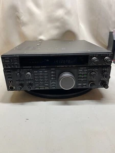 Kenwood TS-850S 100W HF Transceiver Fully AT Auto Tuner Junk As Is.. - Picture 1 of 13