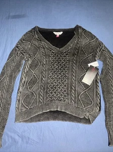 No Boundaries Woman's Top - Picture 1 of 2