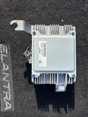 2005-2007 Honda Odyssey 3.5L V6 Engine Control Module ECM ECU 38700-SHJ-A61 - Image 1 of 4