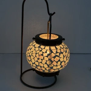 Candelabro Mosaico Azulejo de Vidrio en un Globo de 5”, Linterna Votiva con Soporte de 10.5” - Imagen 1 de 7