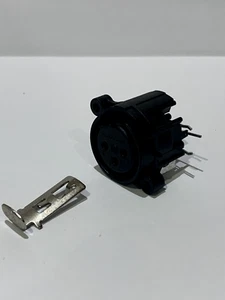 XLR 3 pole female receptacle panel mount - Picture 1 of 5