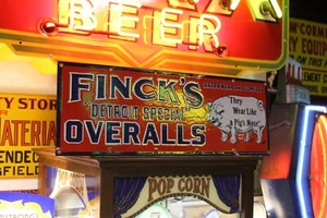 RARE FINCK'S DETROIT  OVERALL DEALER PORCELAIN METAL SIGN WORK WEAR DENIM PIG - Picture 1 of 11