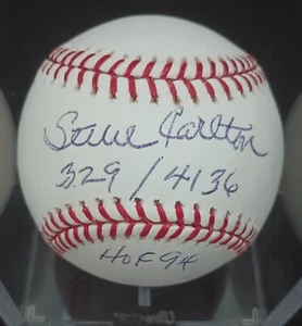 Steve Carlton "329/4136/HOF94" Inscriptions Autographed Official MLB Baseball - Picture 1 of 2