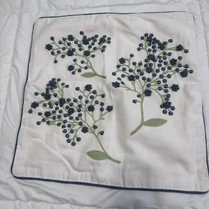 Embroidered Linen Pillow Cover Cherry Blossom Cream Decor Source Zip EUC - Picture 1 of 7