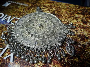 Ciondolo in argento Yemen bellissimo grande sole tribale in argento - Foto 1 di 4