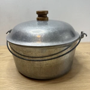 Bollitore forno olandese alluminio Majestic vintage con coperchio 5 quarti con manico - Foto 1 di 8