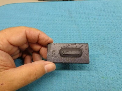 BOTÓN INTERRUPTOR PESTILLO ENCENDIDO MALETERO MAZDA CX-3 16 17 18 19 20 21 Foto 1 de 4