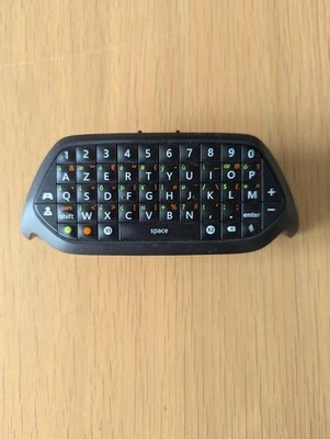 Clavier officiel chatpad Xbox Series X Modèle 1676 Accessoire jeux vidéo console - Photo 1/4