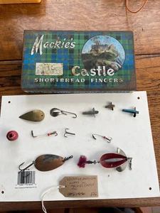 FA6 VINTAGE FISHING LURES SPOONS SPINNERS JOB LOT MACKIES CASTLE TIN JW DAY 110 - Picture 1 of 10