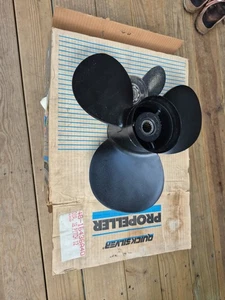 New In Box Genuine OEM Mercury Quicksilver Propeller Aluminum 16x12 48-16436A40 - Picture 1 of 6