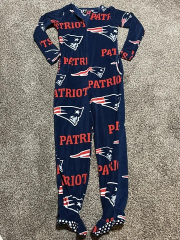 NFL Team Apparel New England Patriots Adult Small One Piece Footed Pajamas-EUC Cover