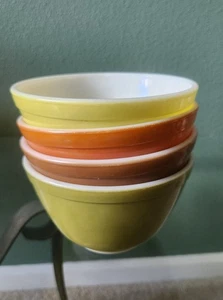 Vintage PYREX USA 401 Autumn Harvest 1 1/2 Pt Pint Small Mixing Bowl Set of 4 - Picture 1 of 8