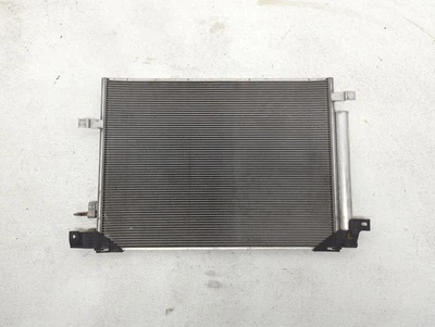 Chevrolet Camaro 2016-2023 aire acondicionado aire acondicionado condensador 84947859 Foto 1 de 4