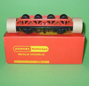 Hornby / R.131 Flat Wagon with Wheel Load / Boxed - Picture 1 of 9