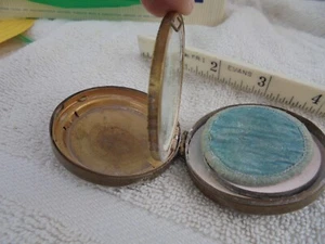 Antiker 20er Jahre Gartenhof Messing geprägt kompakt - Bild 1 von 6