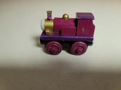 Tren Thomas Wooden Railway púrpura dama fecha 2003 Foto 1 de 4