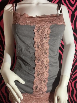 Top cami Lilly blanco gris con ribete de encaje Champaign para mujer talla mediana Foto 1 de 4