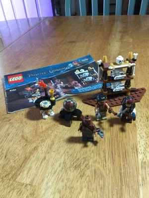 LEGO Piratas del Caribe: 4191 La Cabaña del Capitán Completo SIN CAJA Foto 1 de 4